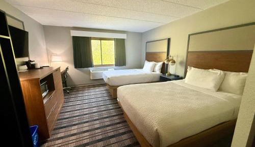Deluxe Double Room - Mobility Access/Non-Smoking