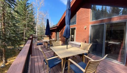 Four-Bedroom Holiday Home