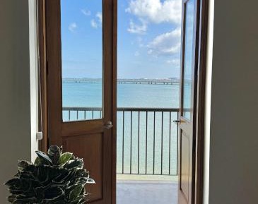 Studio with Sea View