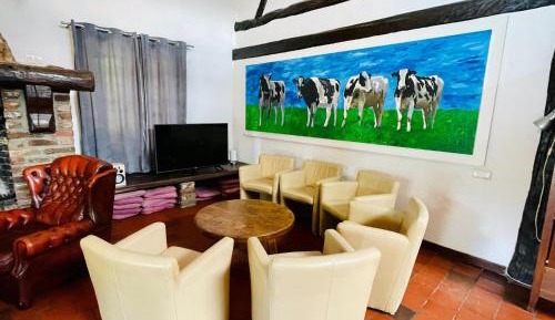 Seven-Bedroom Holiday Home