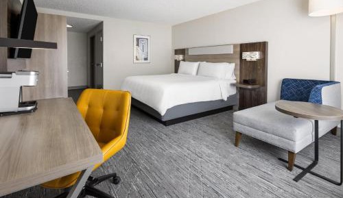 Standard King Room