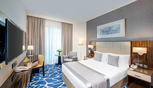 1 Queen Bed, Deluxe Room
