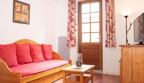 Apartment (6 Adults)