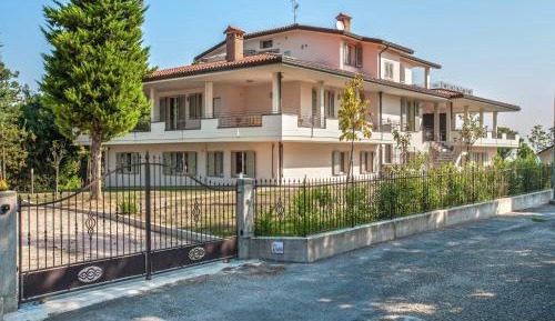 Eleven-Bedroom villa