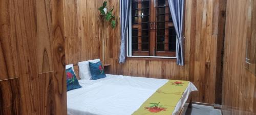 Twin Room with Mountain View
