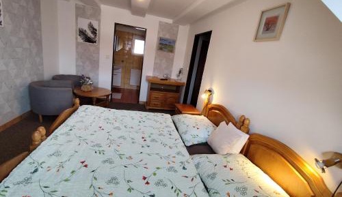 Standard Double Room with Private Bathroom