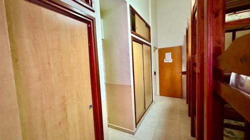 Economy Triple Room