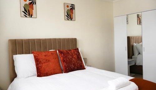 Three-Bedroom Standard Apartment
