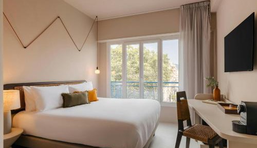 Queen Room with Sea View