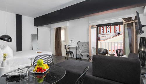 Standard Suite