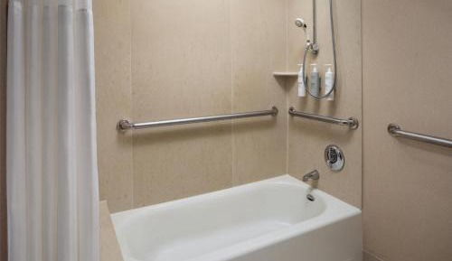 King Room with Tub - Mobility and Hearing Access
