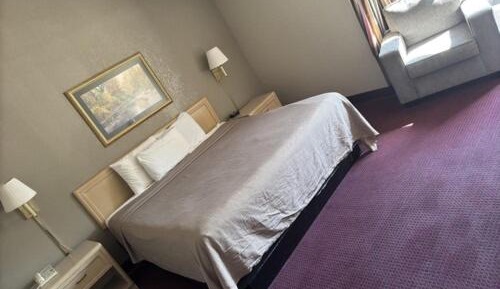 King Suite with Spa Bath