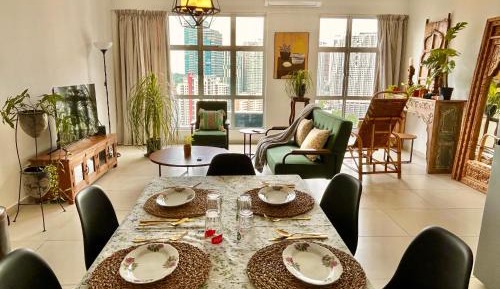 Three-Bedroom Apartment - High Floor