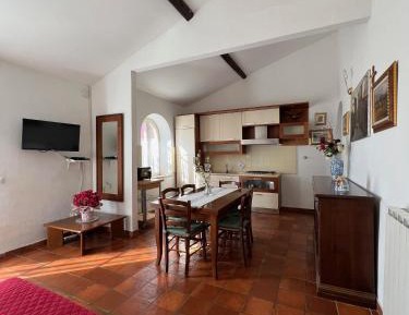 Deluxe Two-Bedroom Apartment with Garden View
