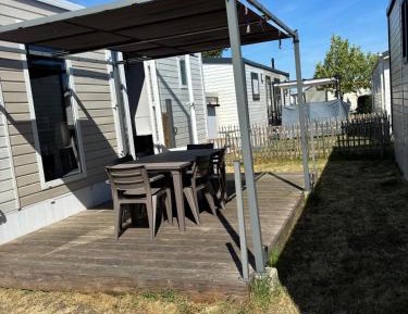 Deluxe Bungalow with Garden View