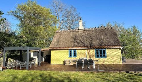 Three-Bedroom Holiday Home 