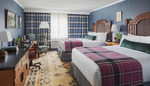 Graduate Queen Room with Two Queen Beds