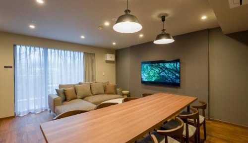 [A] 4 single beds + 1 double bed (with high-temperature sauna)