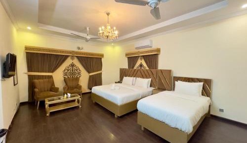 Deluxe Family Room