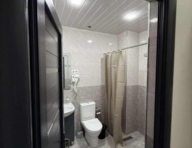 Deluxe Double Room (2 Adults + 1 Child)