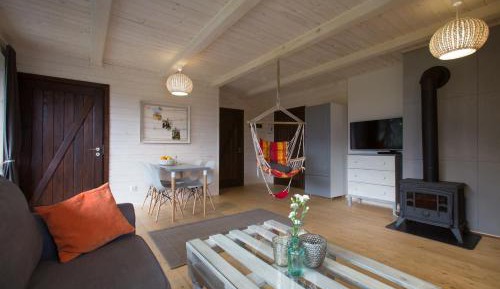 Apartment with Lake View