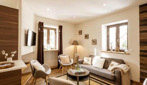 Apartment (6 Adults)