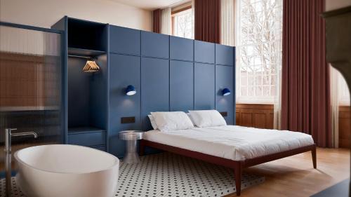 Signature Loft