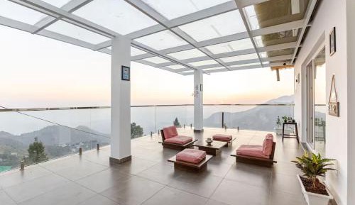 Three-Bedroom Premium Apartment with Balcony