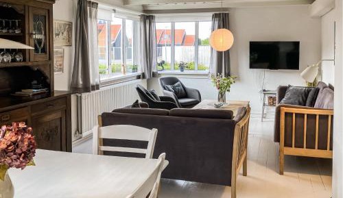 Four-Bedroom Holiday Home