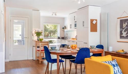 Three-Bedroom Holiday Home 