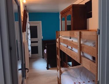 Deluxe Room (1 adult + 2 children)