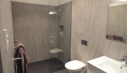 Deluxe Double Room with Shower