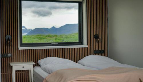 Double or Twin Room with Mountain View