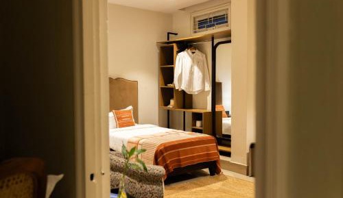 One-Bedroom Apartment with Balcony