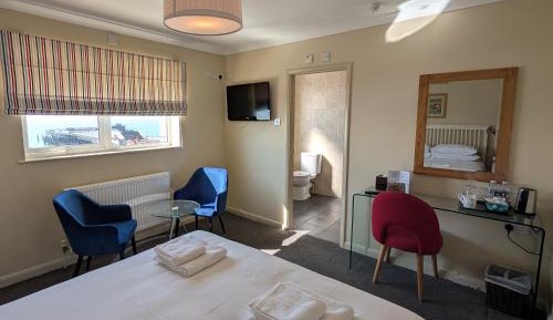 Standard King Room with Sea View