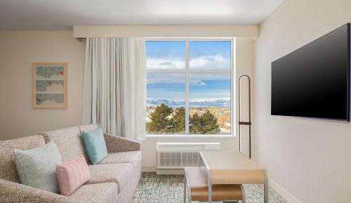 King Studio with Mountain View - Hearing Accessible
