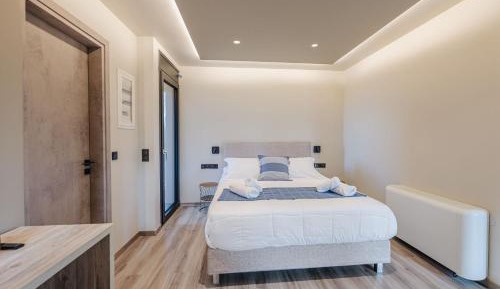 One Bedroom Apartment with Balcony