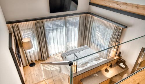 Suite with Sauna and Balcony