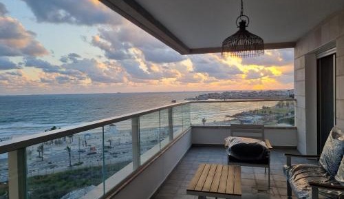 Three-Bedroom Apartment with Sea View