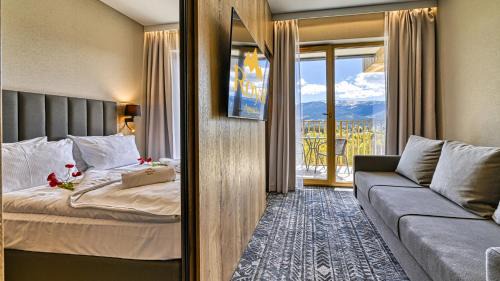 One-Bedroom Deluxe Apartment