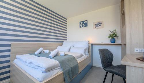 Studio Apartment with Balcony