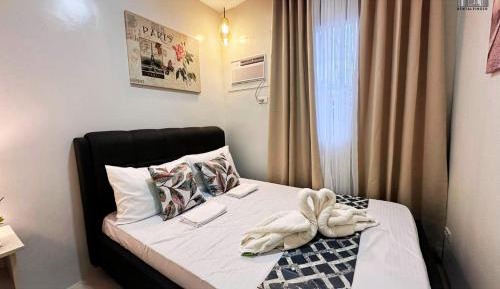 Two-Bedroom Deluxe Apartment with Balcony