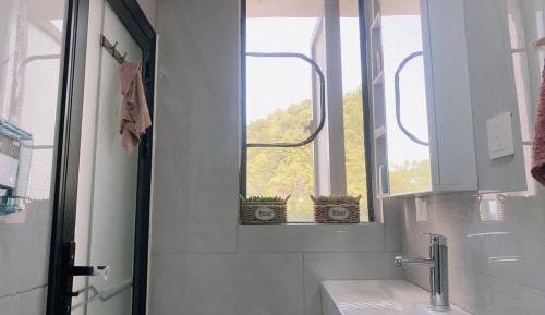 King Room with Mountain View