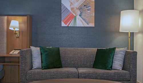Standard King Room with Sofa Bed - Non-Smoking