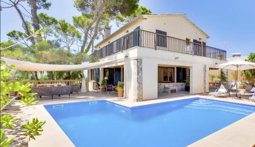 Villa with Sea View