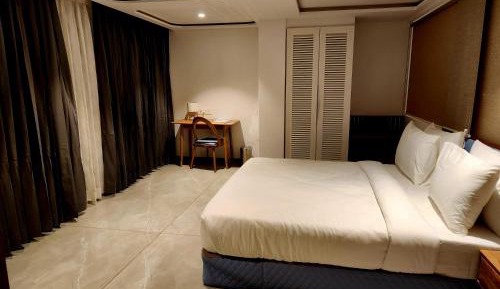 Sea View King Premium Suite Room