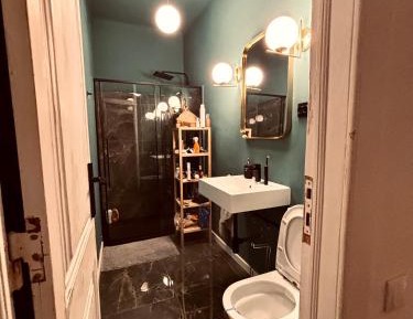 Three-Bedroom Deluxe Apartment