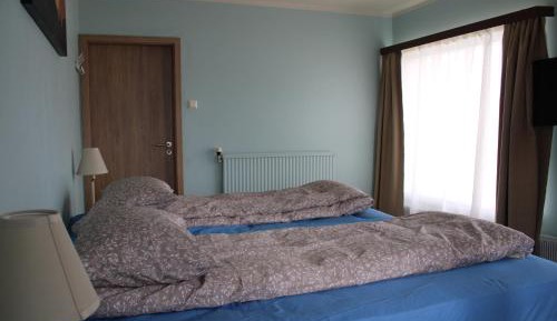 Deluxe Family Suite