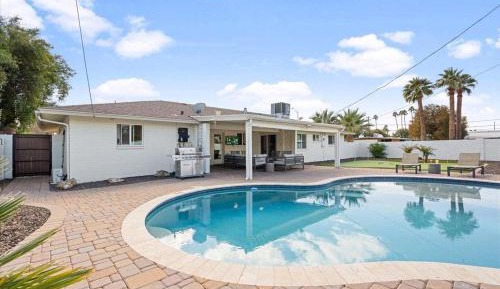 Four-Bedroom Holiday Home