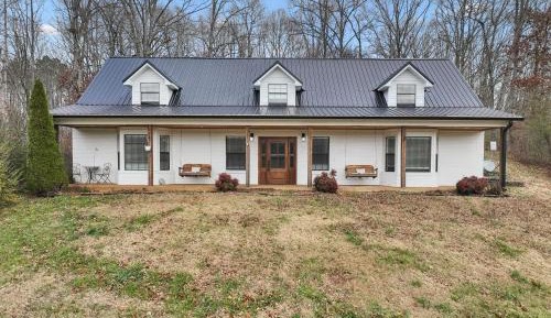 Four-Bedroom Holiday Home
